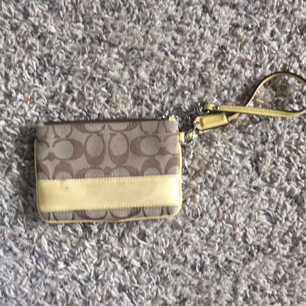 🌷 Yellow Coach Wristlet 🌷 - Picture 2 of 5